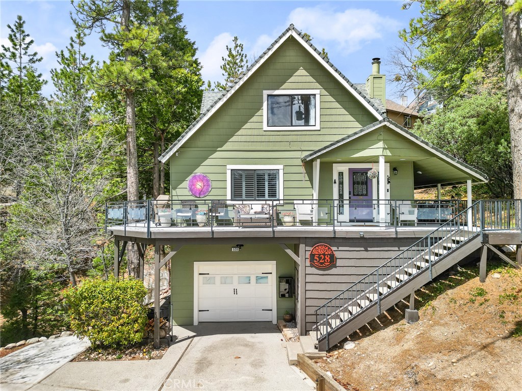 528 Brentwood Drive Property Photo 2