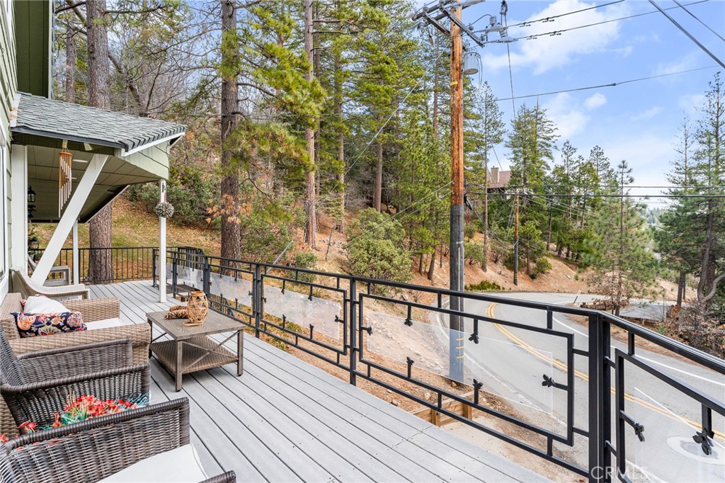 528 Brentwood Drive Property Photo 5