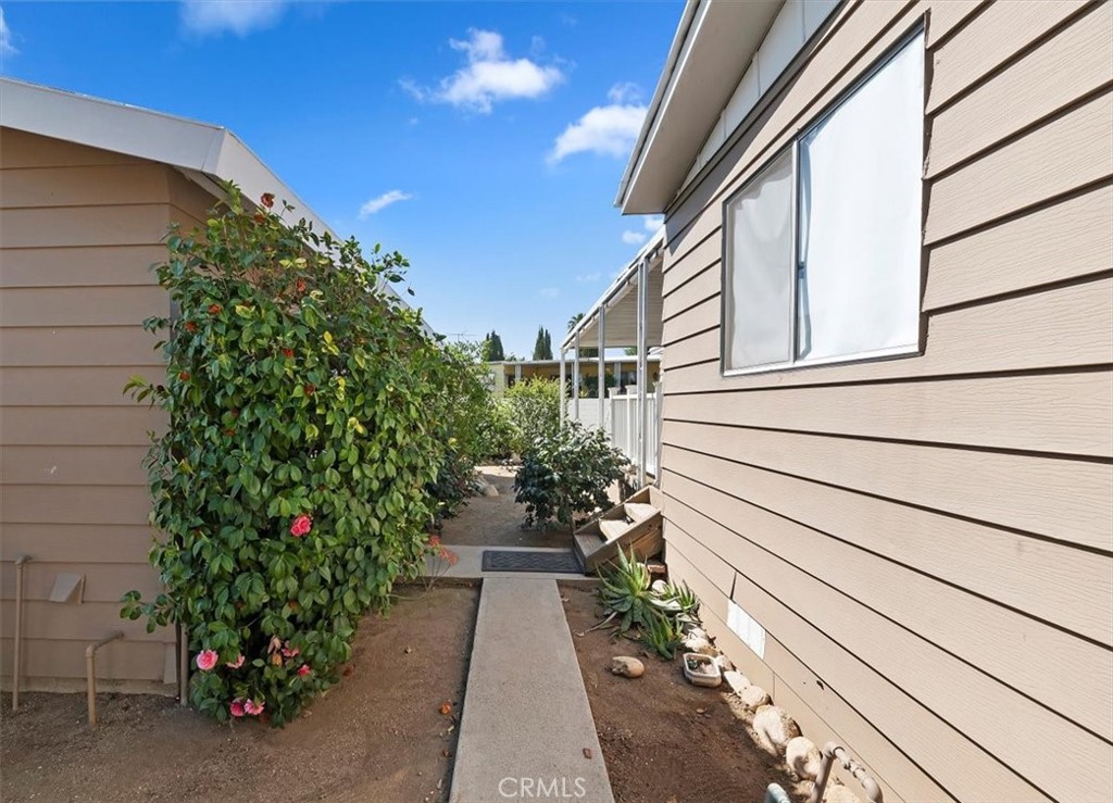 14150 Loma Sola Street Property Photo 2