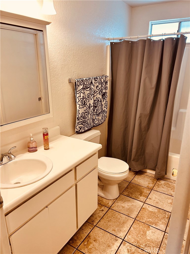 6252 Maloof Avenue Property Photo 10
