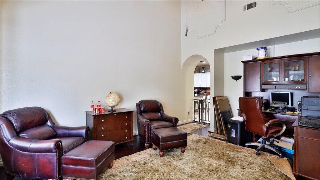12698 La Solana Drive Property Photo 6