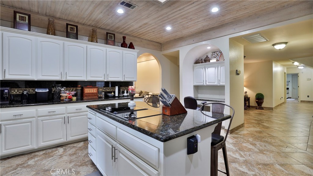 12698 La Solana Drive Property Photo 15