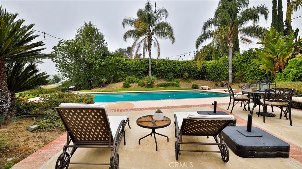 12698 La Solana Drive Property Photo 48