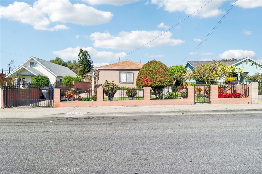 353 S Mcdonnell Avenue Property Photo
