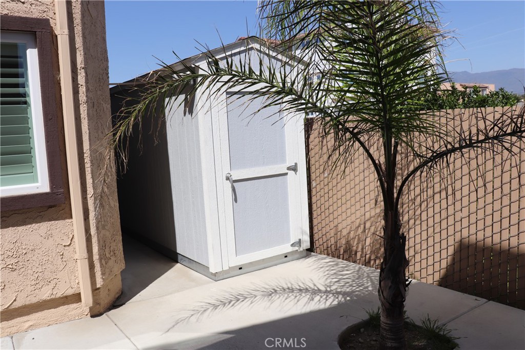 8998 Mango Avenue D Property Photo 26