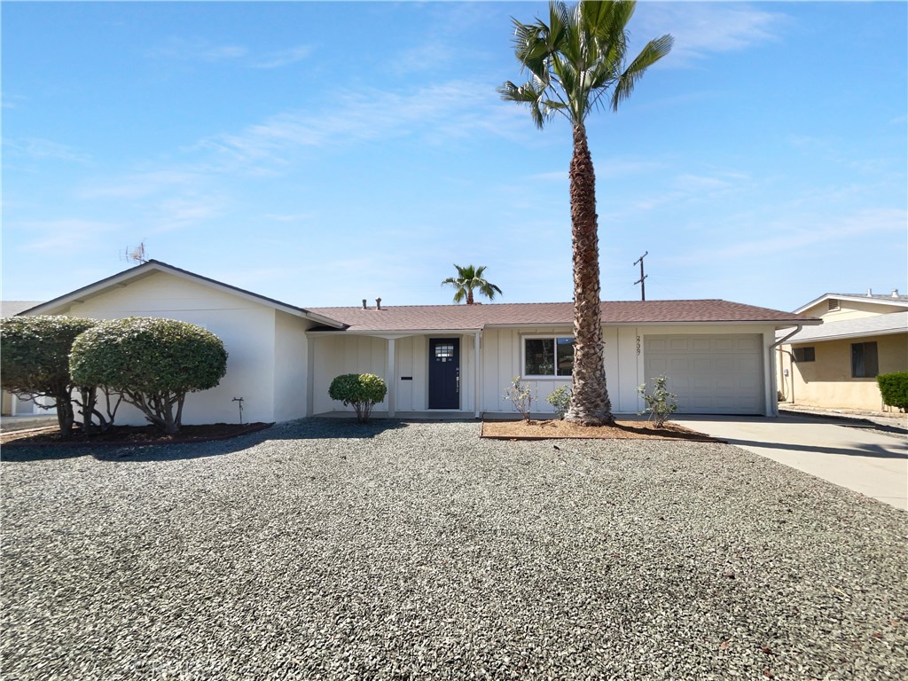 27367 Pinehurst Road Property Photo 1