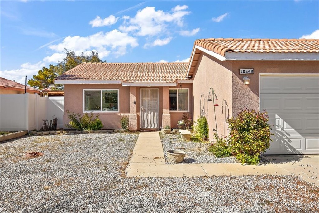 10840 Gates Street Property Photo 3