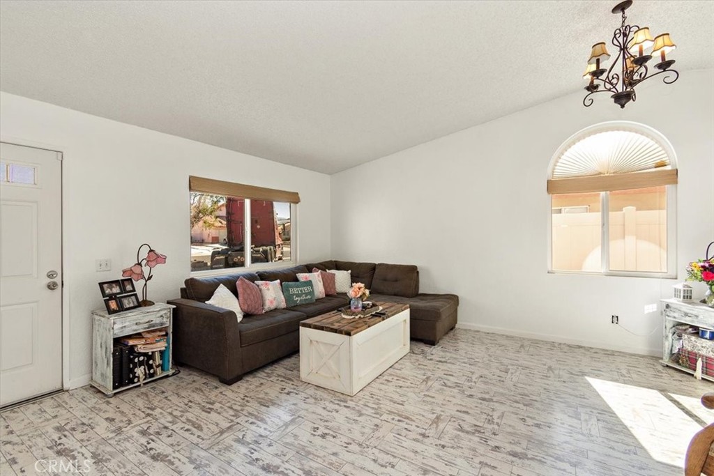 10840 Gates Street Property Photo 7