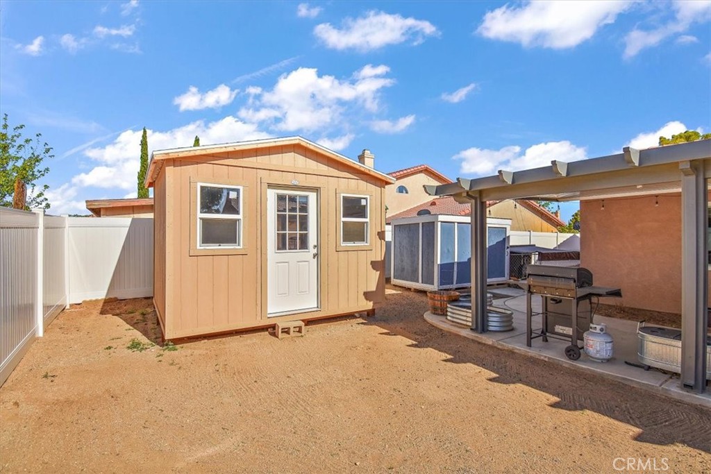 10840 Gates Street Property Photo 28
