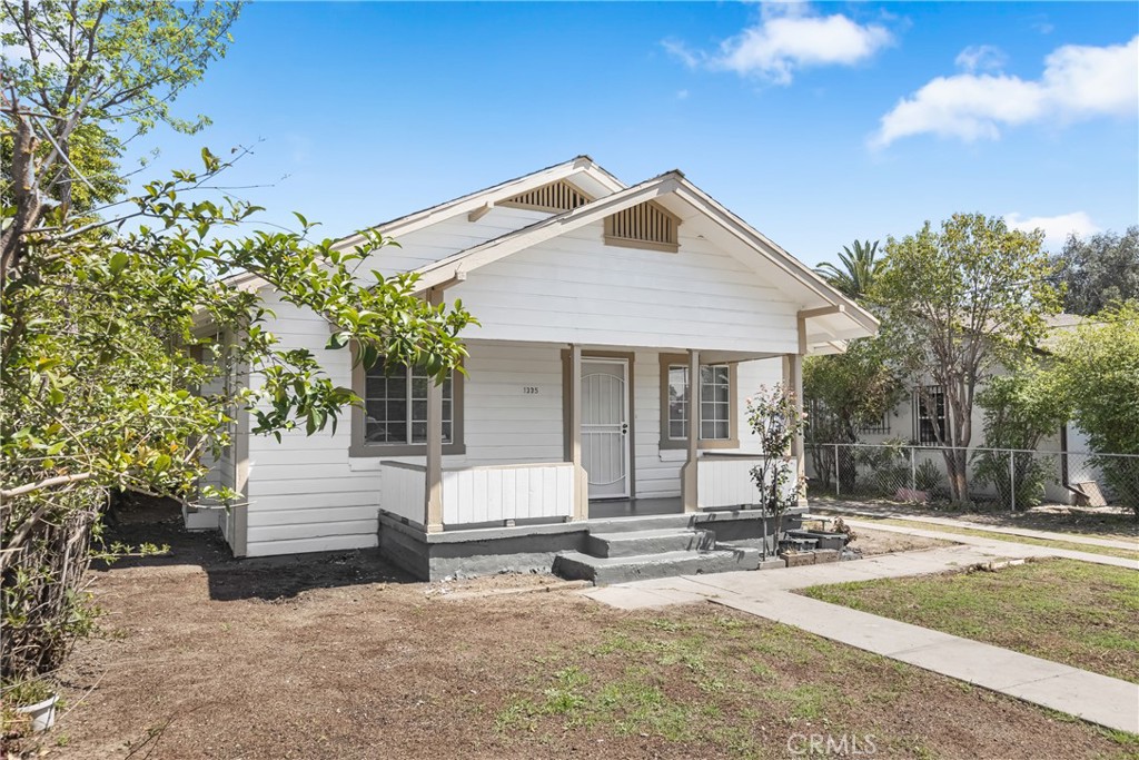 1335 N Lugo Avenue Property Photo 3