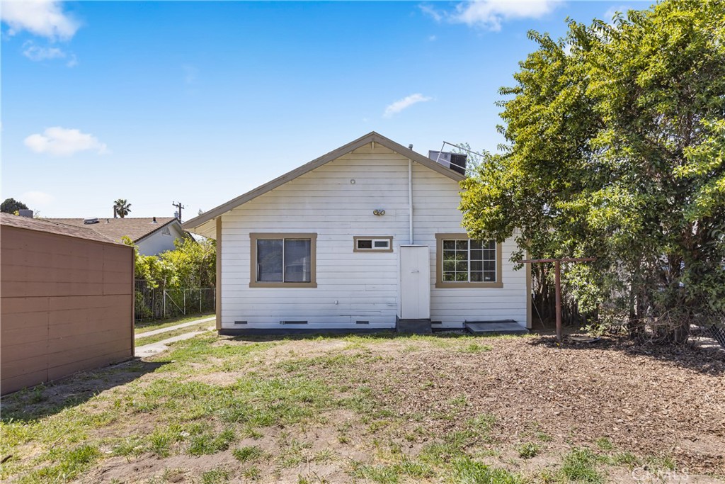 1335 N Lugo Avenue Property Photo 25