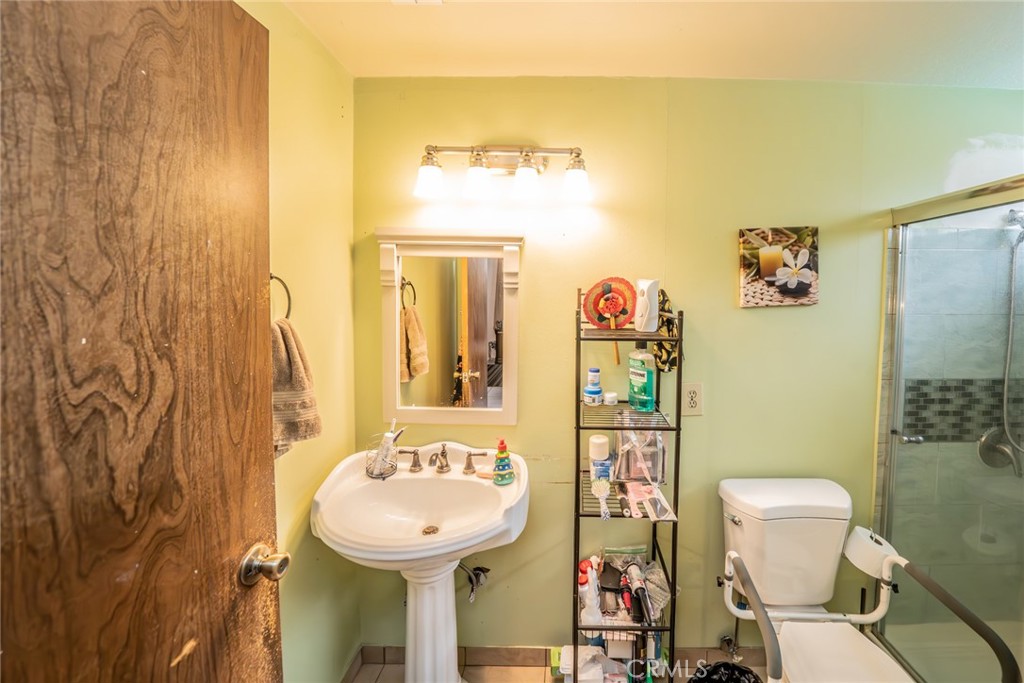 606 S Darney Avenue Property Photo 21