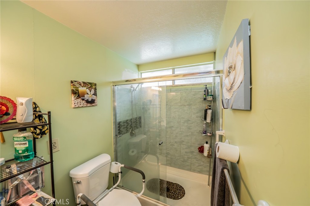 606 S Darney Avenue Property Photo 22