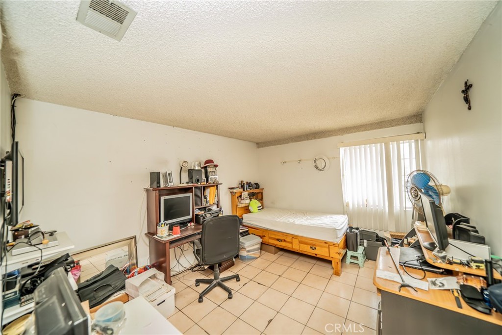 606 S Darney Avenue Property Photo 35