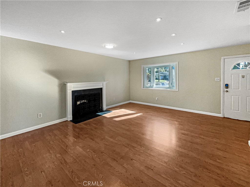 529 Esther Way Property Photo 3
