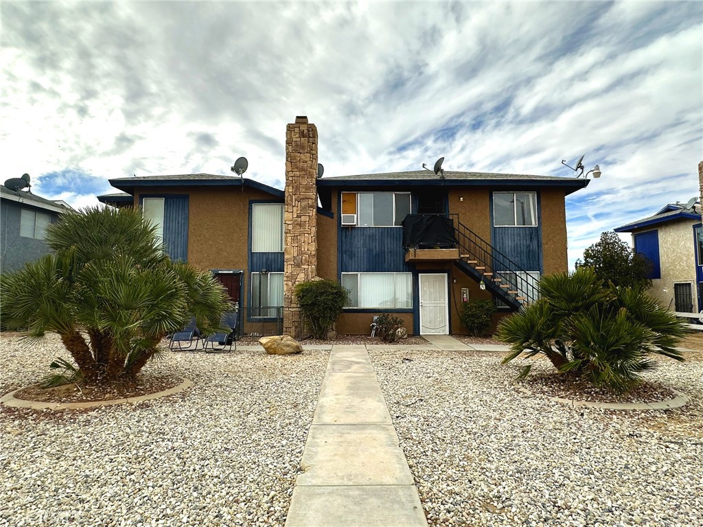 18140 Poinciana Road Property Photo 10
