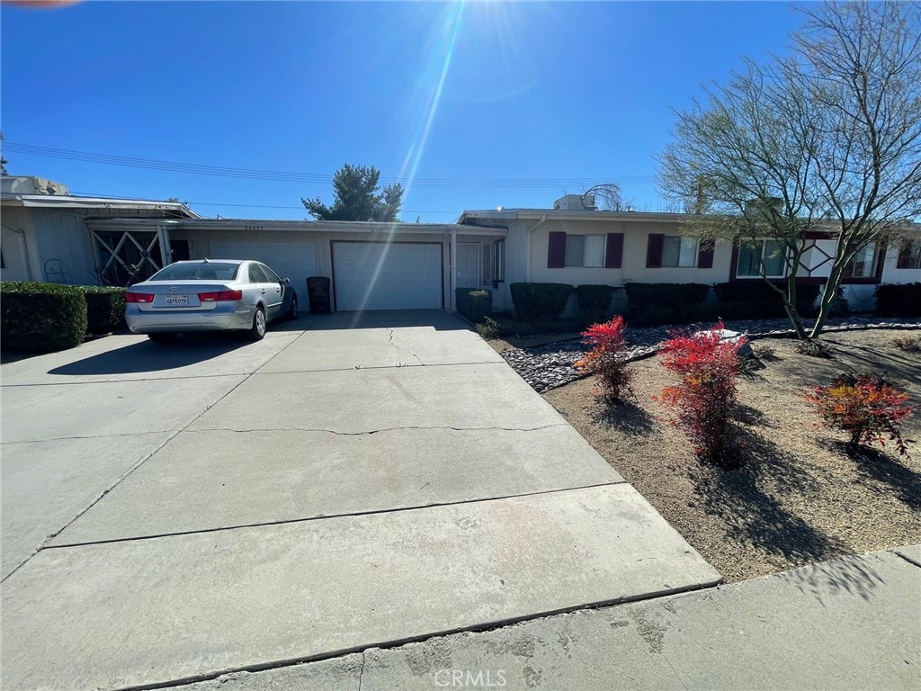 26415 Cherry Hills Boulevard Property Photo