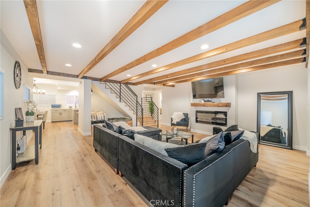 707 Rocky Property Photo 5