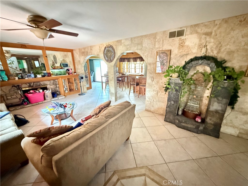 5450 Acacia Avenue Property Photo 10