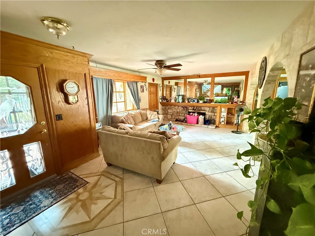 5450 Acacia Avenue Property Photo 12