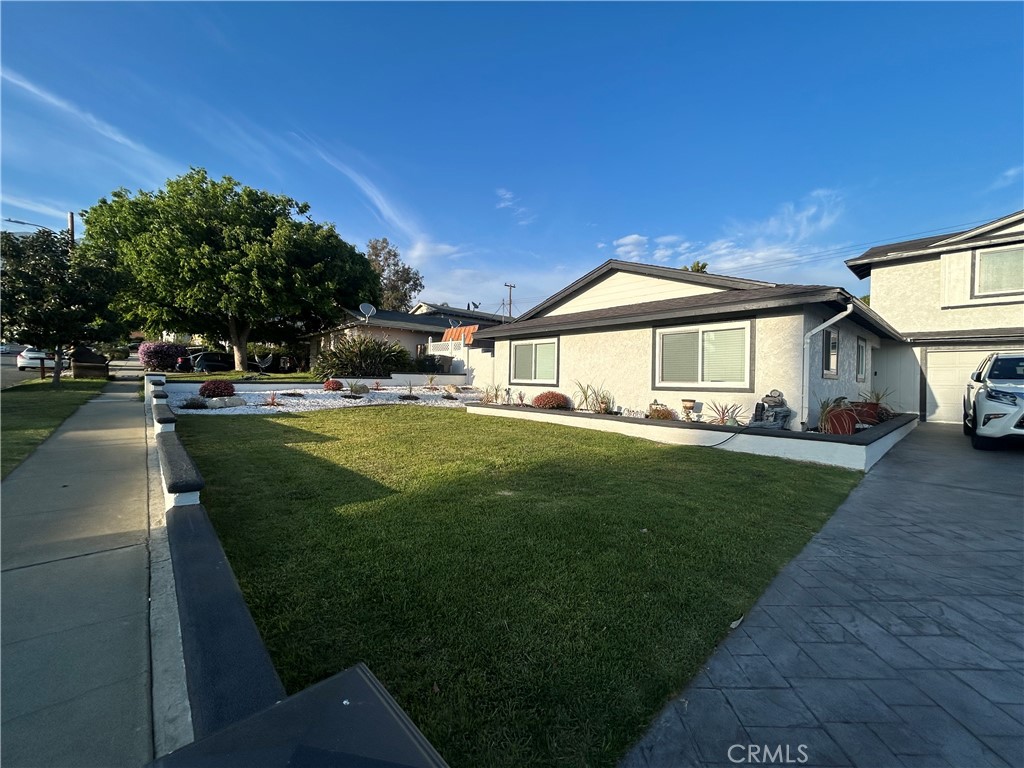 6241 Filkins Avenue Property Photo 2