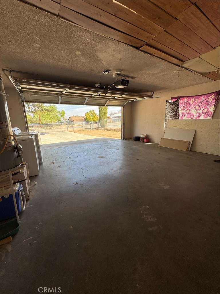 17665 Juniper Street Property Photo 11