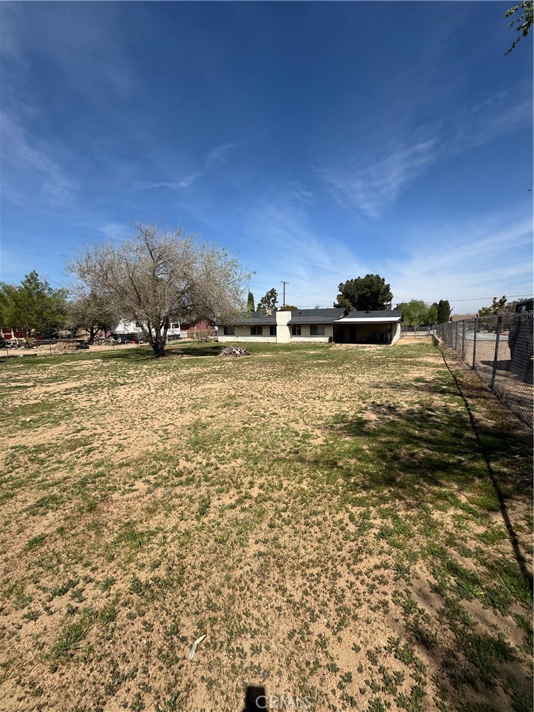 17665 Juniper Street Property Photo 13