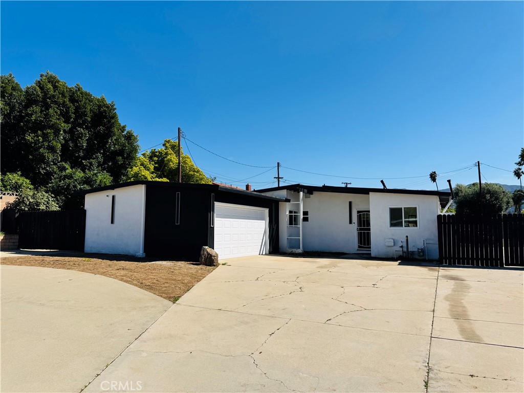 1950 Via Santiago Property Photo 1