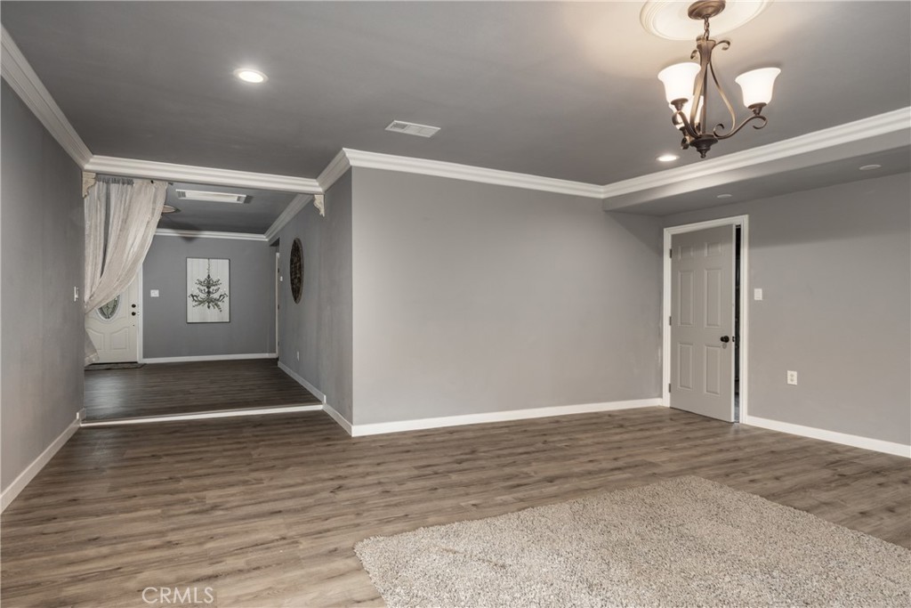 1192 E 33rd Street Property Photo 16