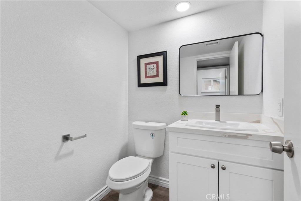 5895 Christopher Street Property Photo 16
