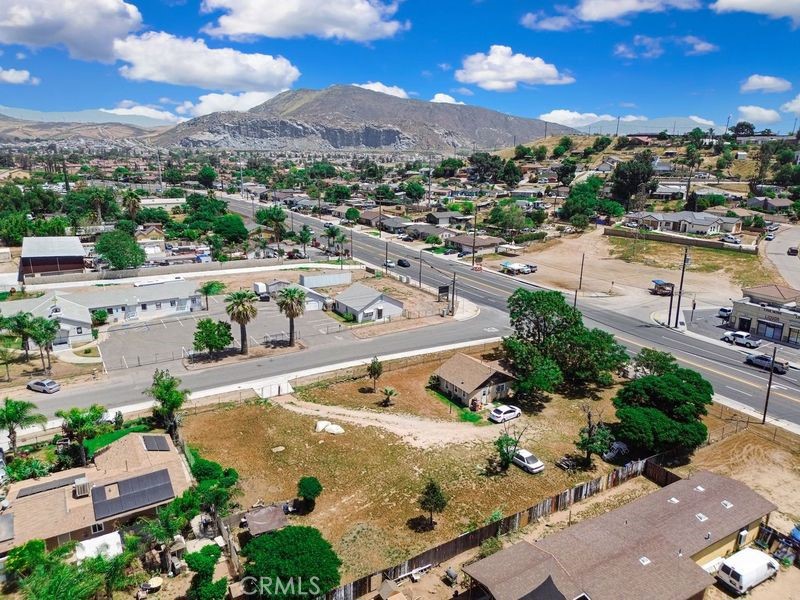 3607 Valley Way Property Photo 8