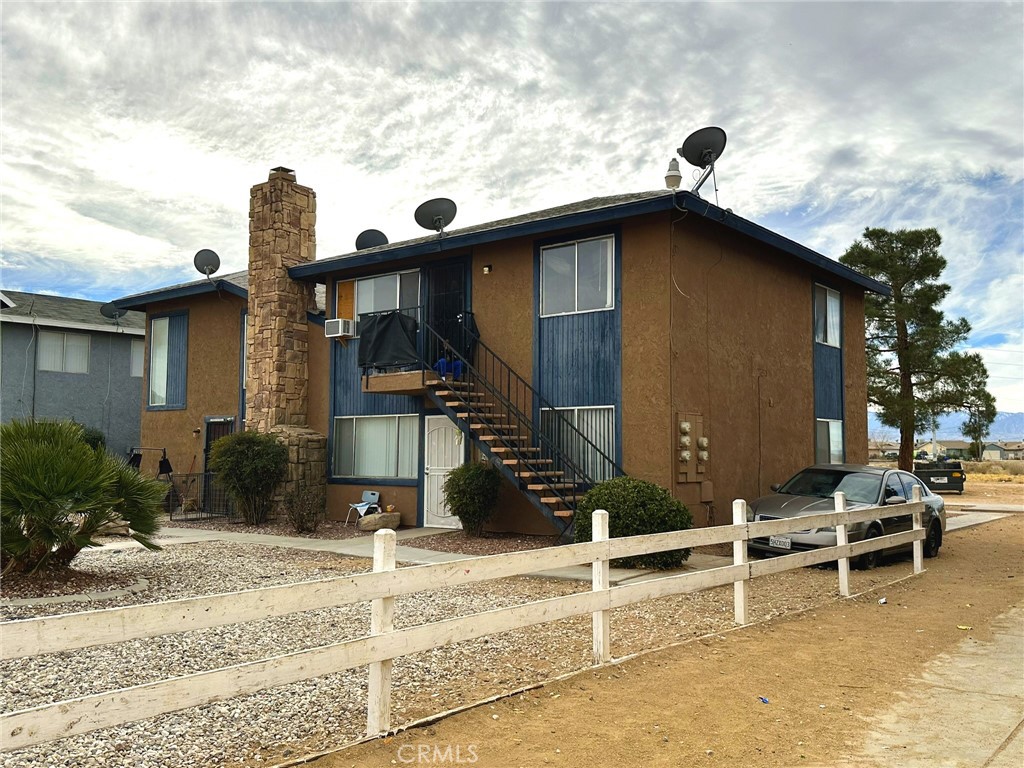 18140 Poinciana Road Property Photo 1