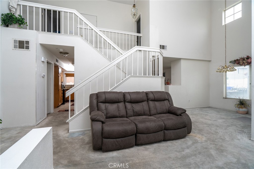 8082 Milan Court Property Photo 6