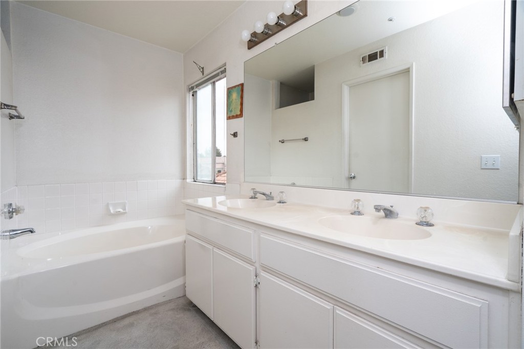 8082 Milan Court Property Photo 20