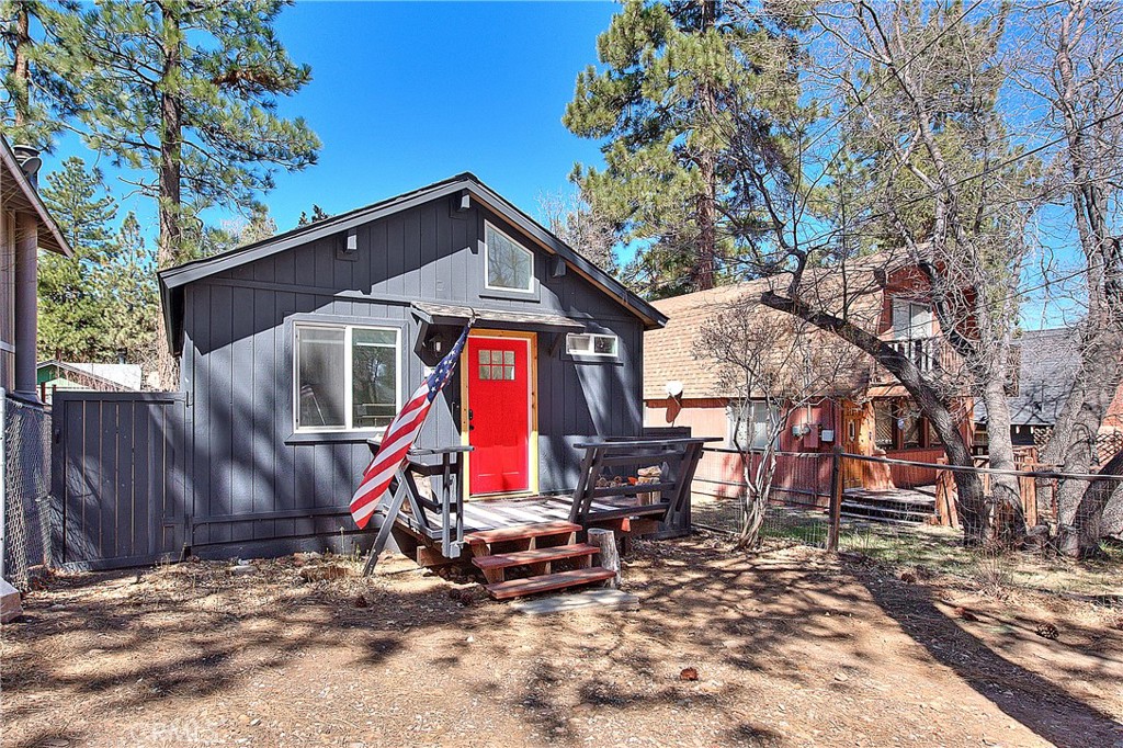 346 San Bernardino Avenue Property Photo 4