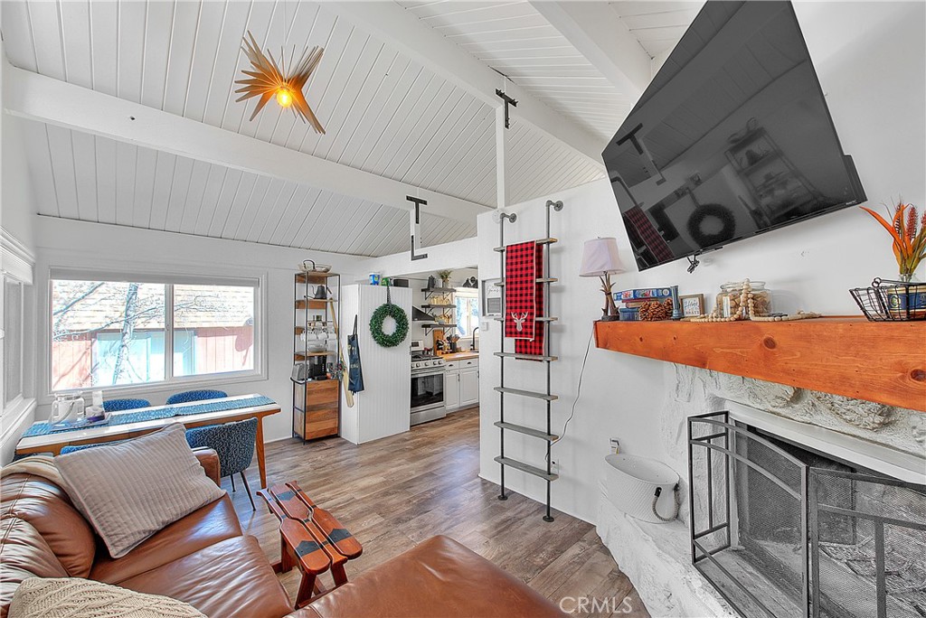 346 San Bernardino Avenue Property Photo 17