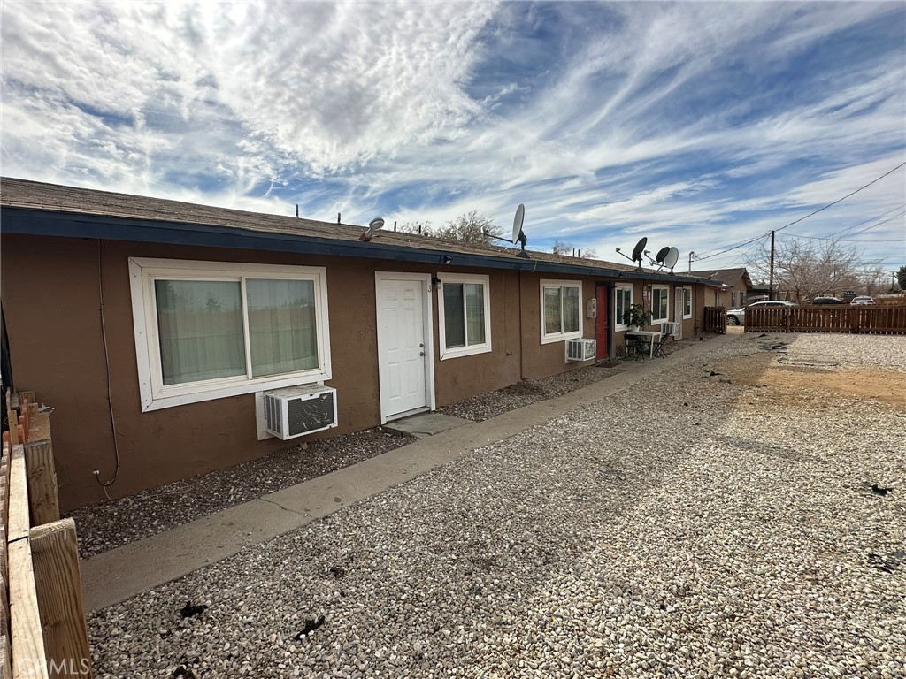 11895 White Avenue Property Photo 1
