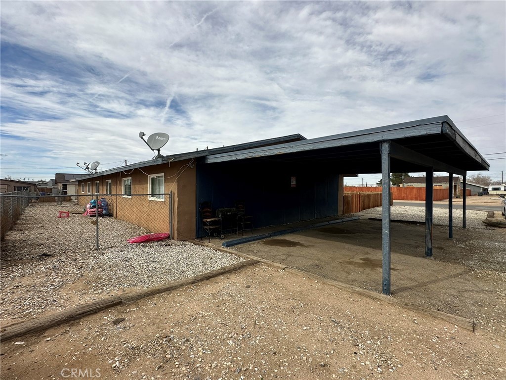 11895 White Avenue Property Photo 3