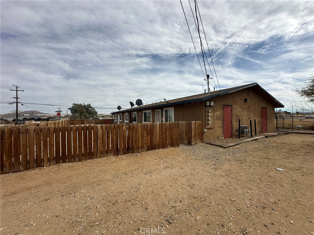 11895 White Avenue Property Photo 10