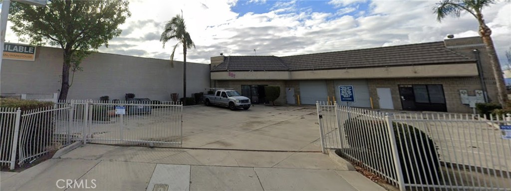 387 W La Cadena Drive Property Photo 1