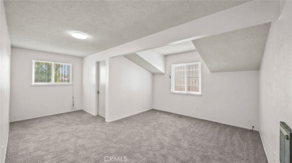 1190 S Willow Avenue Property Photo 18