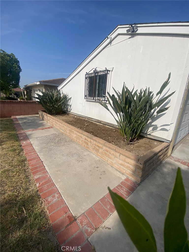 1190 S Willow Avenue Property Photo 24