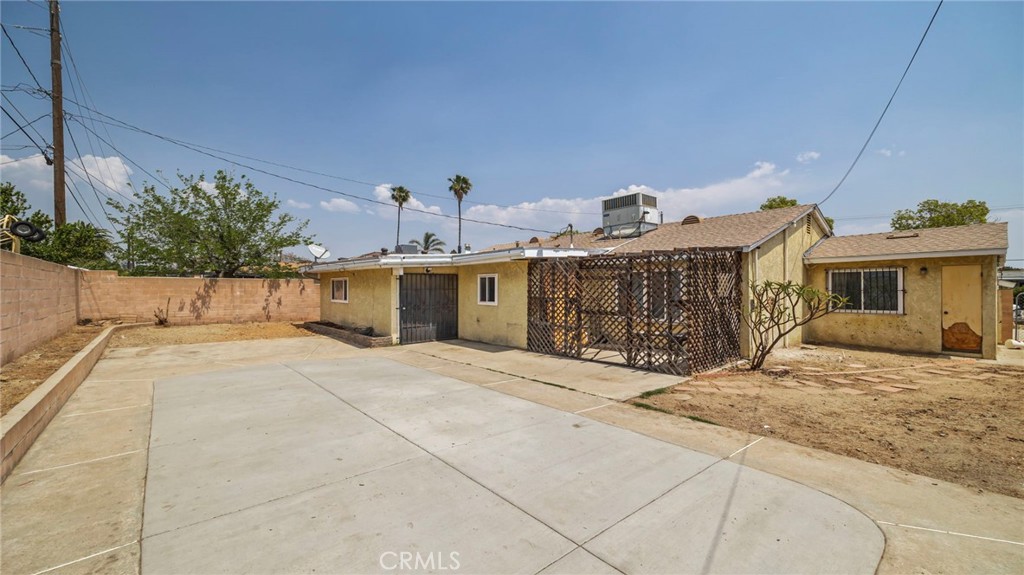 1190 S Willow Avenue Property Photo 27