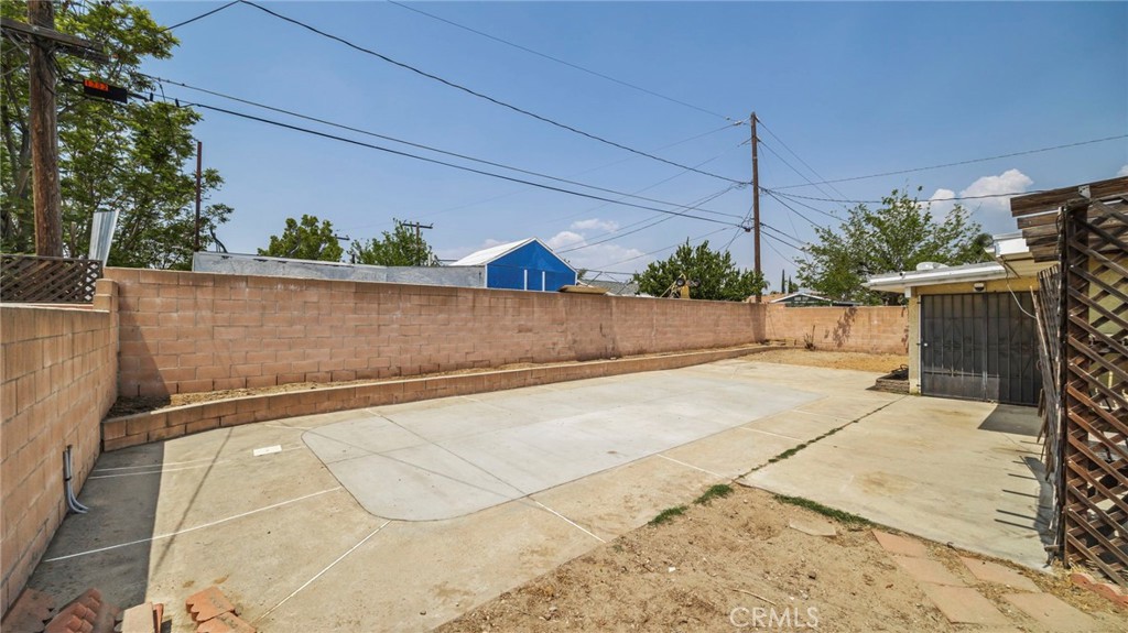 1190 S Willow Avenue Property Photo 28