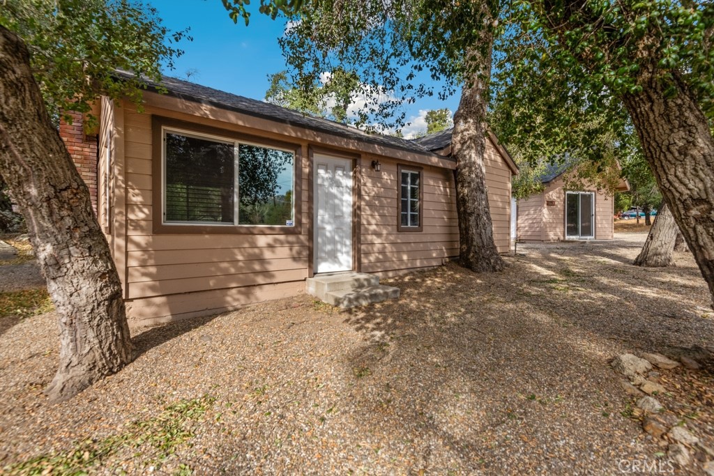 Banning Real Estate Listings Main Image