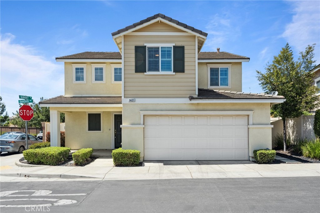 1421 Dianthus Way Property Photo