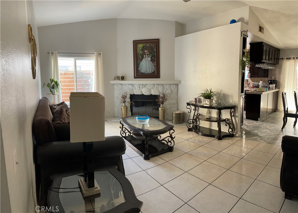 554 N Macy Street Property Photo 8