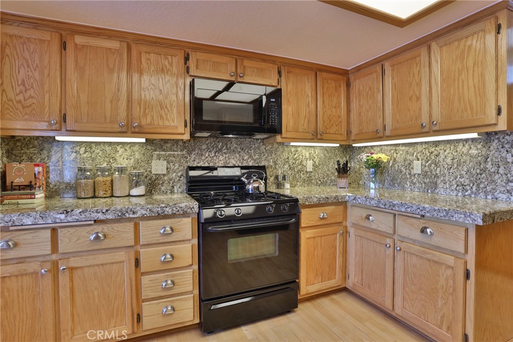27720 St Bernard Lane Property Photo 14