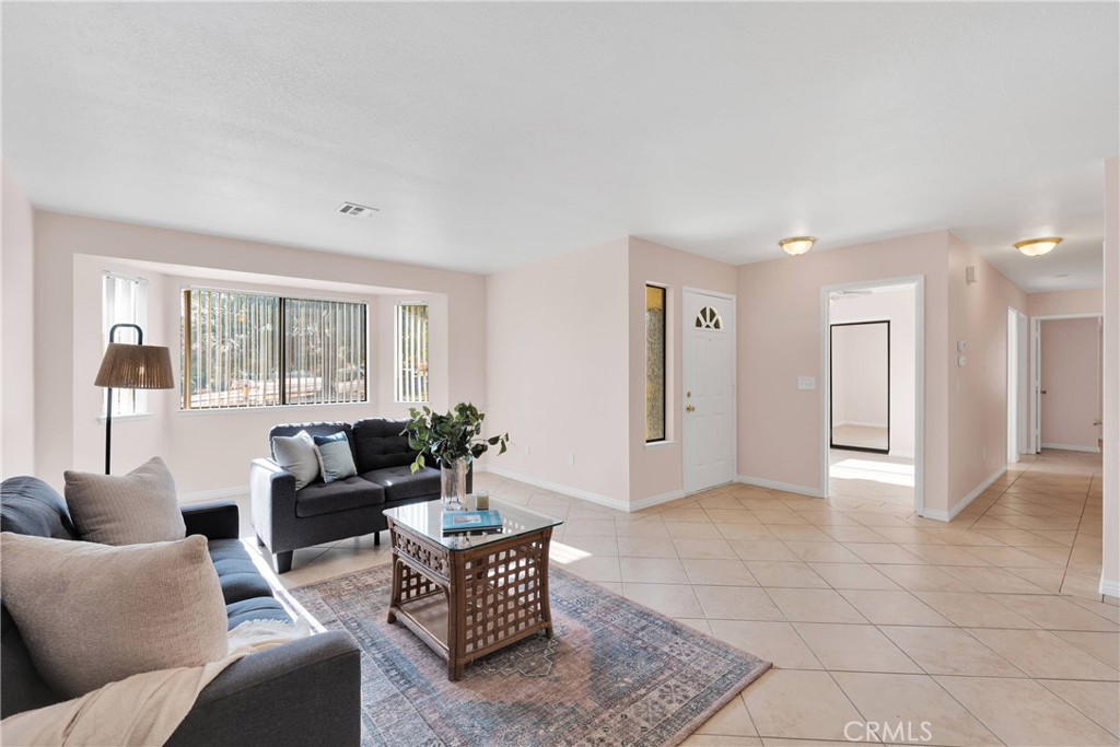 11124 Orchid Avenue Property Photo 7