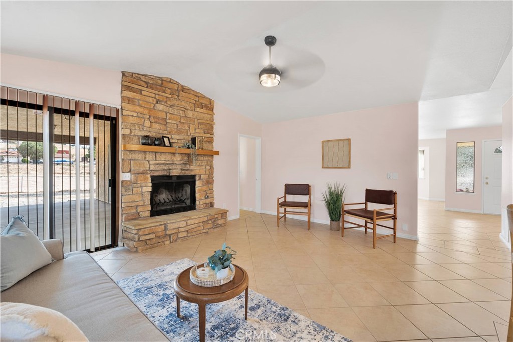 11124 Orchid Avenue Property Photo 10